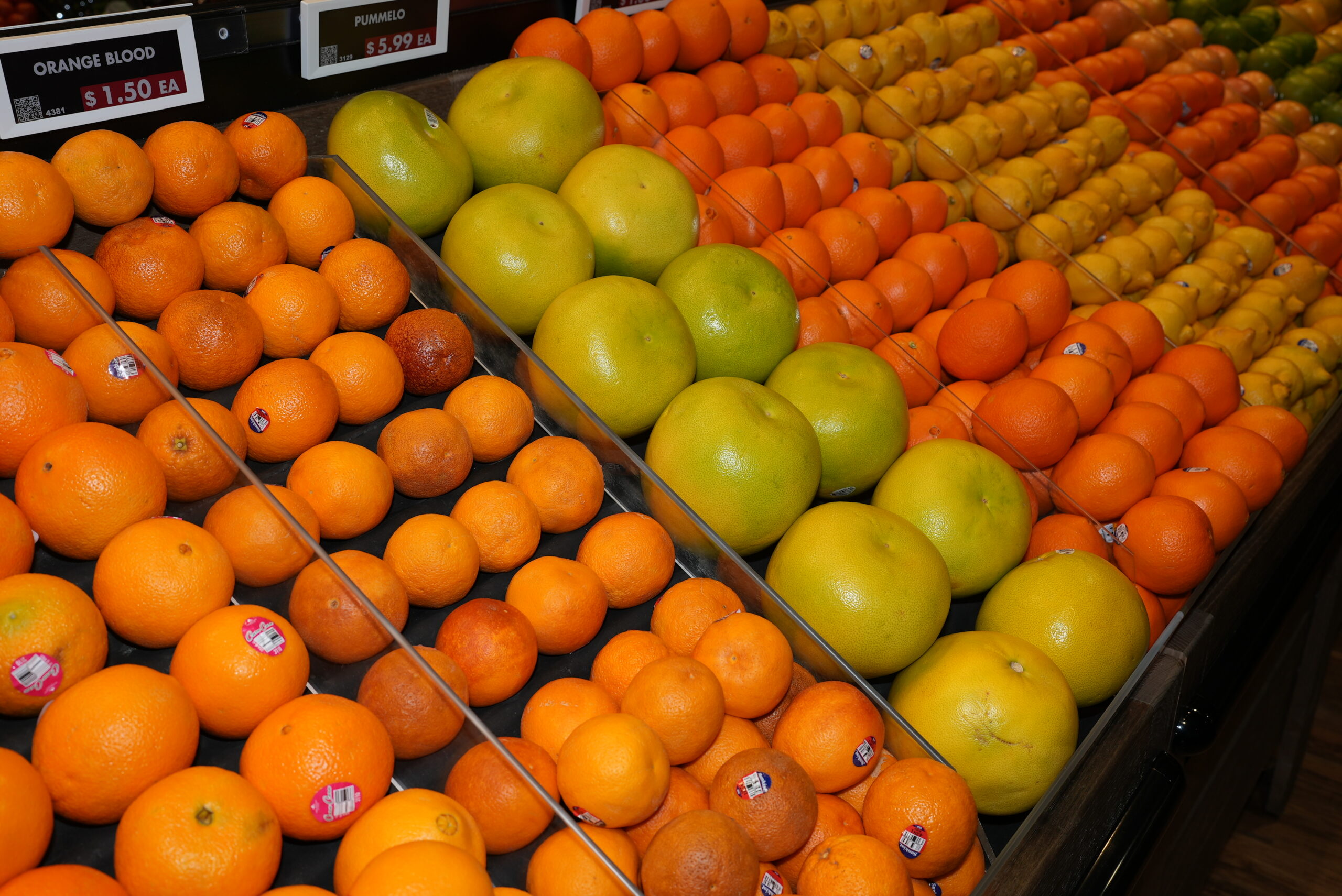 Livoti's-January2025-Brick-Produce-Fruits