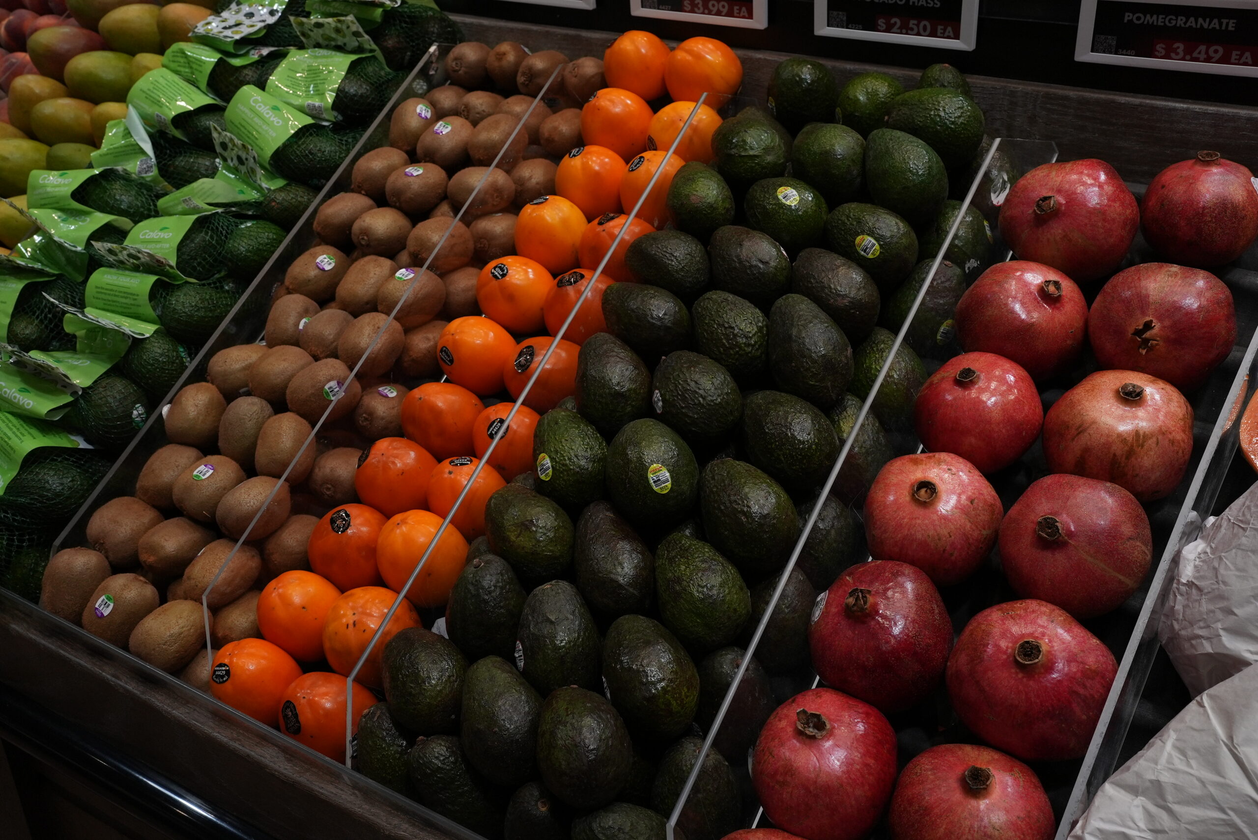 Livoti's-January2025-Brick-Produce-Fruits2