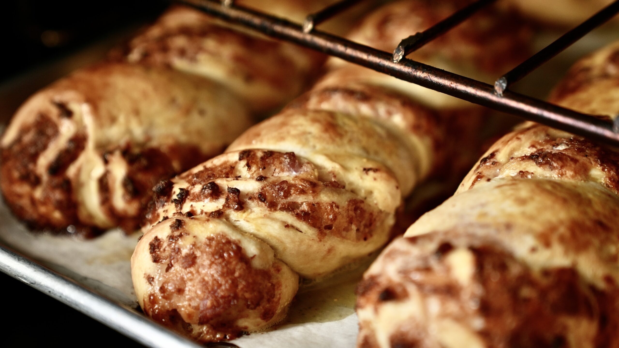 Livoti's-September2022-AllLocations-Bakery-baked bread